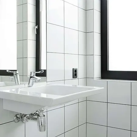 Comfort Xpress Station Hotel 3*