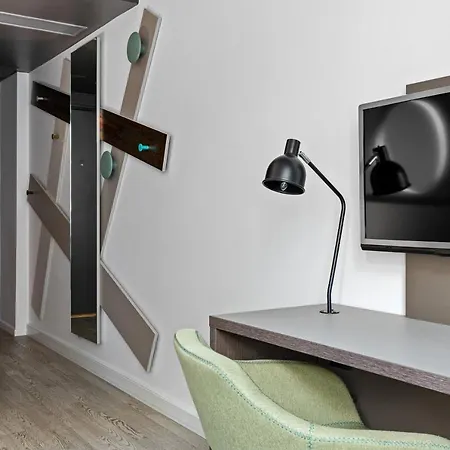 Comfort Xpress Station Hotel 3*