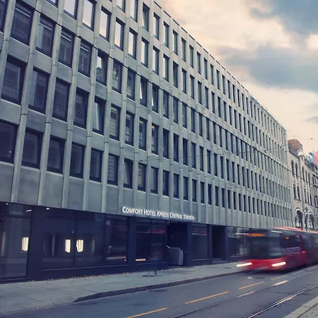 Hotel Comfort Xpress Station